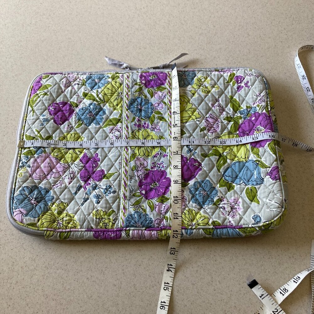 Vera Bradley Laptop Case EUC Watercolor Pattern - Picture 2 of 14